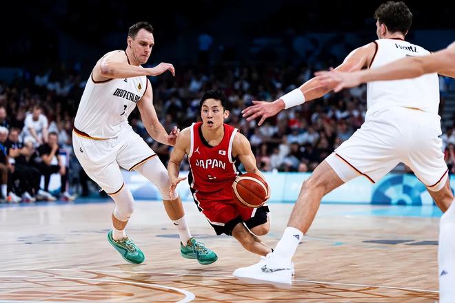 他并不以爆 他并不以爆