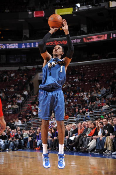 篮树立了 篮树立了